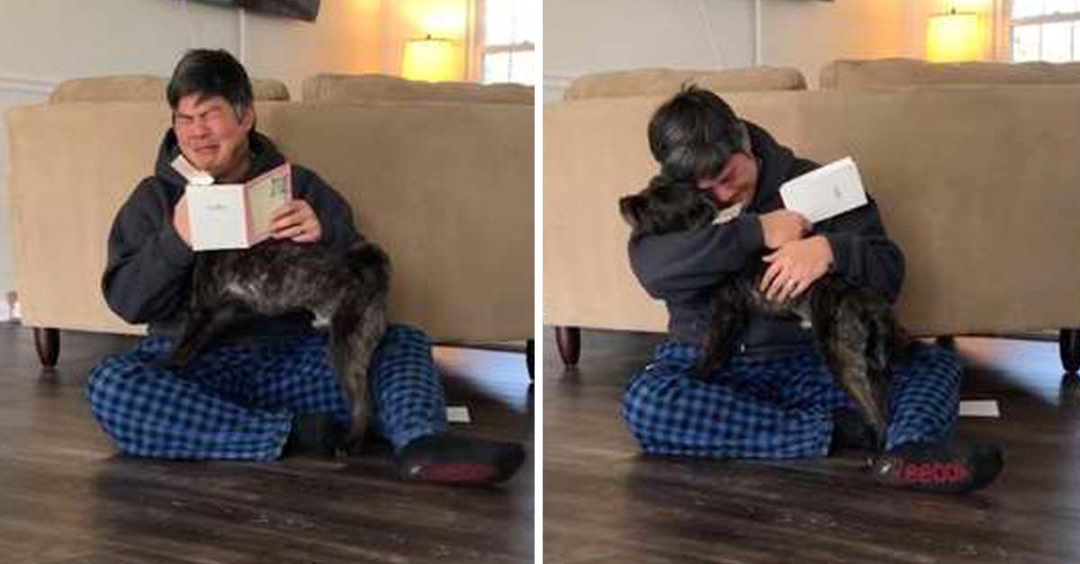 Este hombre llora de felicidad cuando se entera que puede conservar a su perrito