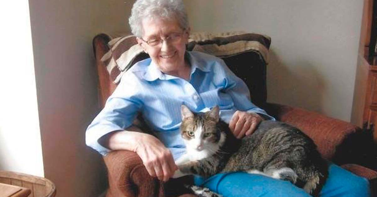 Esta abuelita y su gatita tenían un vínculo tan fuerte que fallecieron el mismo día